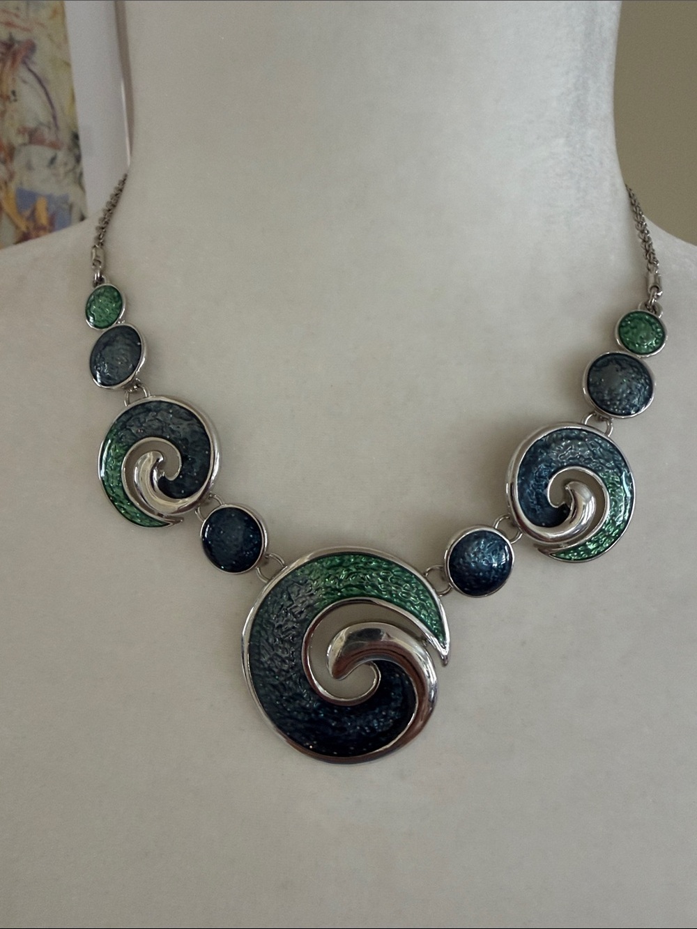 VINTAGE ENAMEL SWIRL COLLAR CHOKER NECKLACE Green & Blue Wave Statement